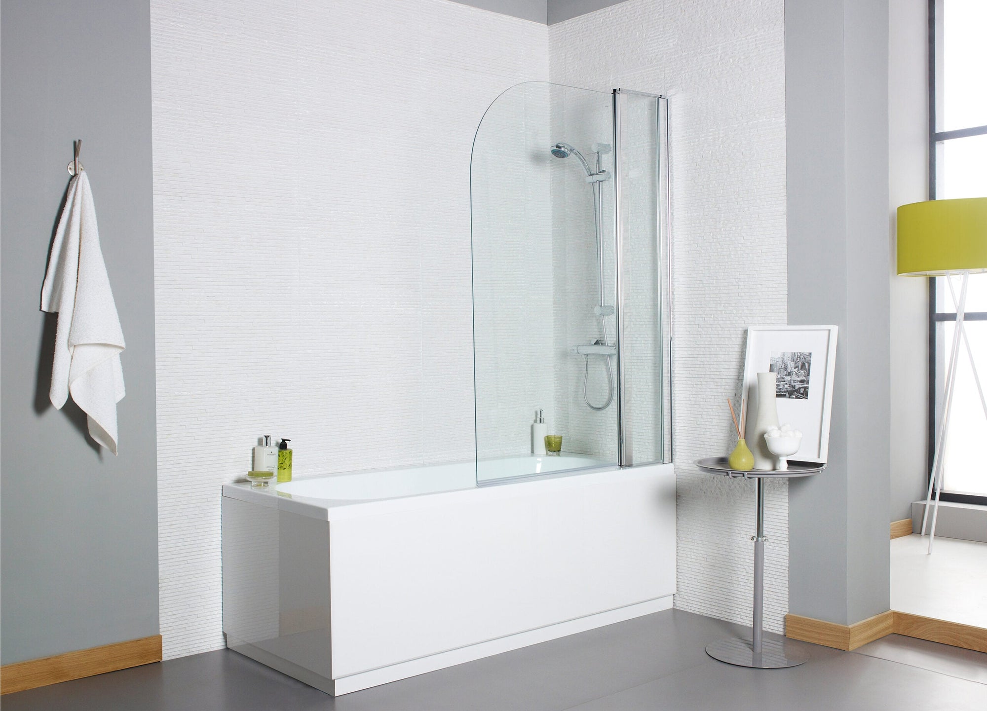 Koncept Straight Bath Shower Screen Radius Edge with Extension Panel
